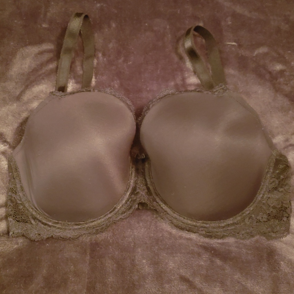 Victoria's Secret Dream Angels Demi in Black 36DD
